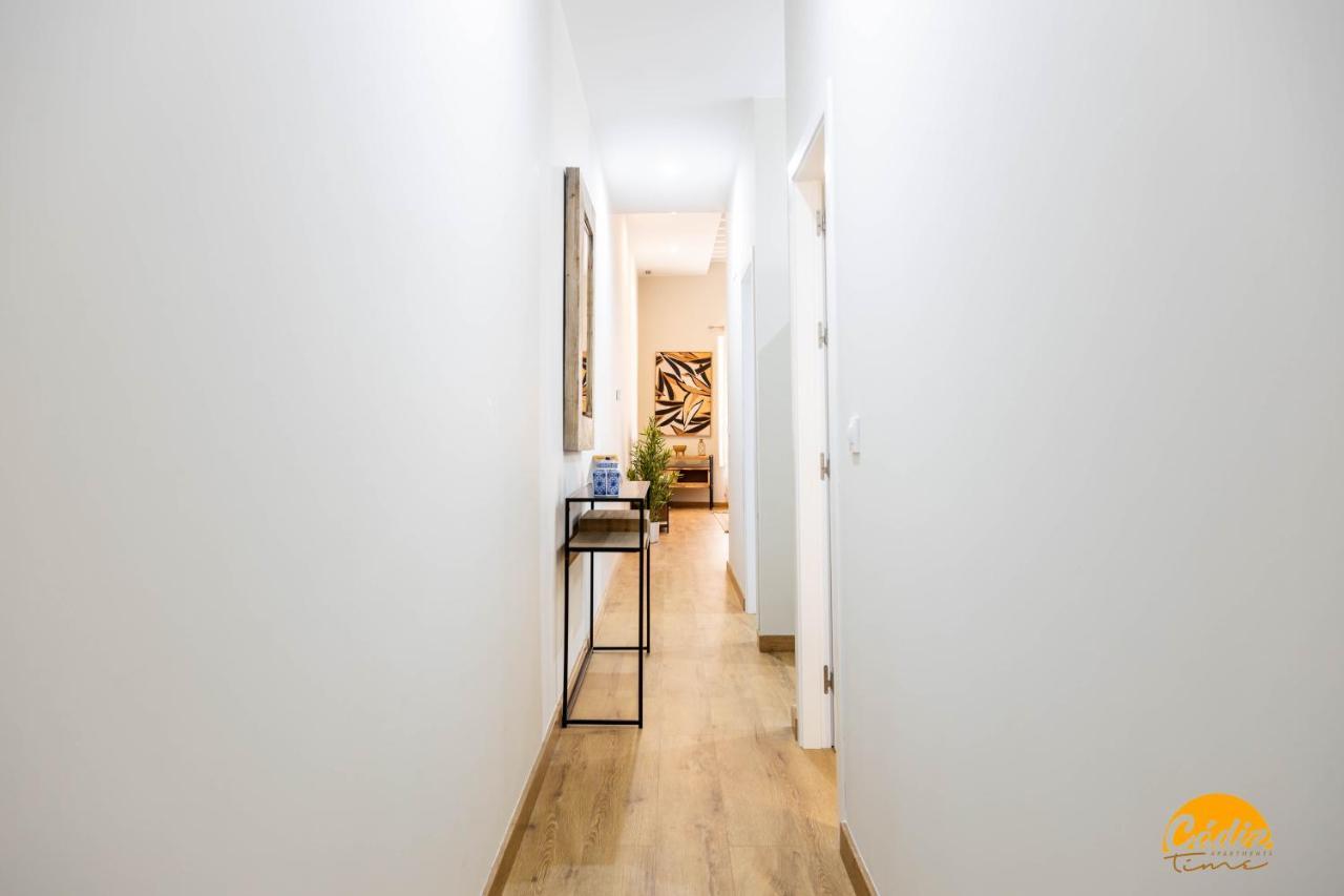 Tailor's By Time Apartment *